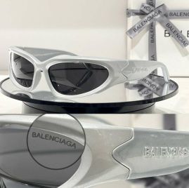 Picture of Balenciga Sunglasses _SKUfw52347263fw